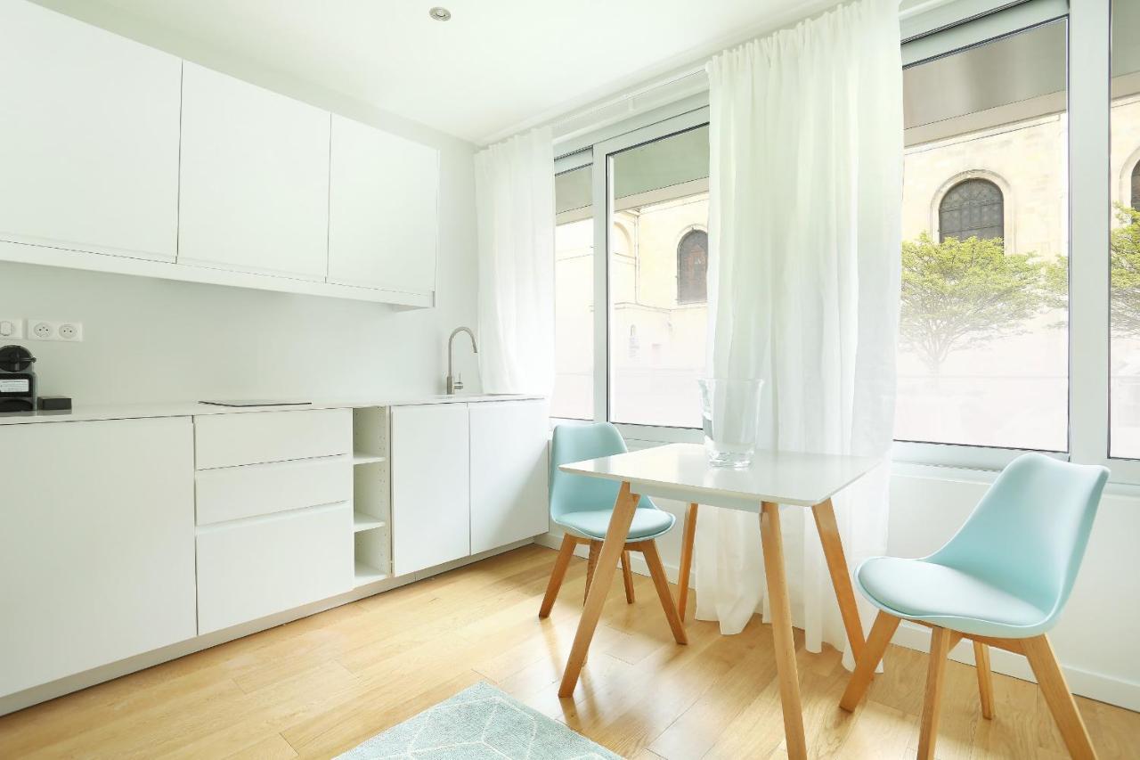 Studio Eiffel Tower By Studio Prestige Paris Eksteriør billede