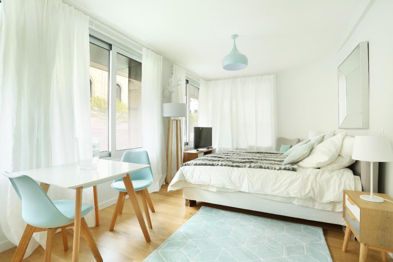 Studio Eiffel Tower By Studio Prestige Paris Eksteriør billede
